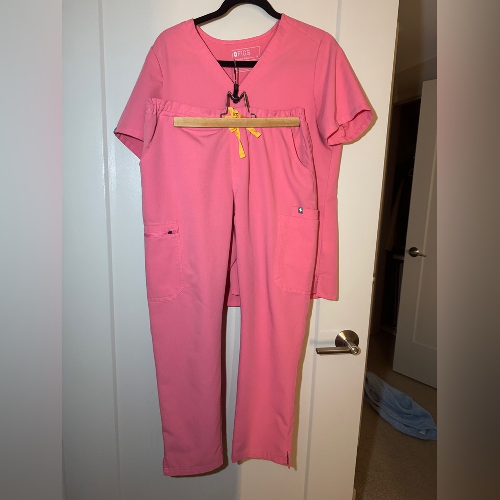 Pink women’s petite figs scrub